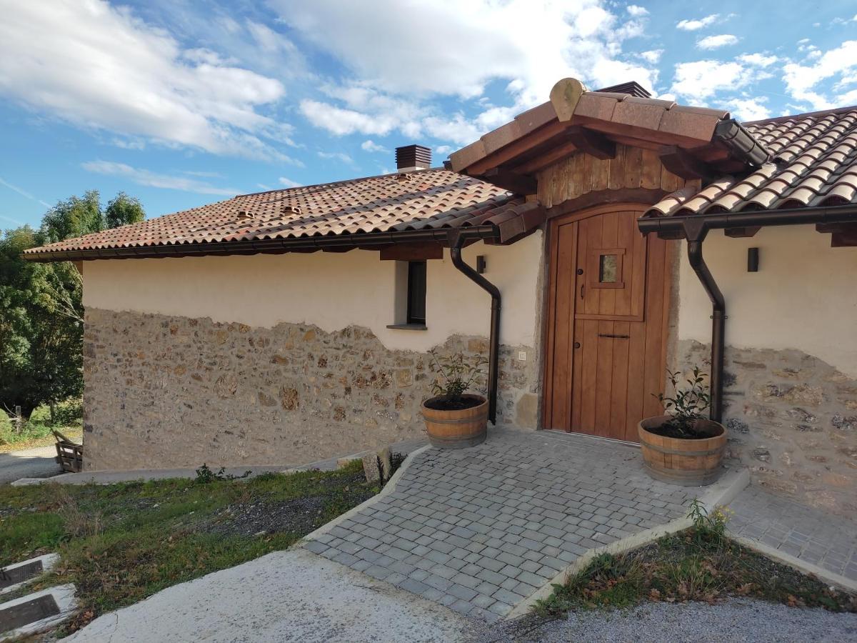 Mokorroko Borda Hostal Rural Echalecu Bagian luar foto